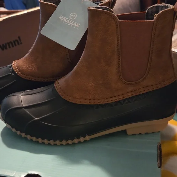 ❣️🦆MAGELLAN OUTDOORS🏔 WATERPROOF🌧 SLIP ON DUCK BOOTS SIZE 6 ❗️NWT❗️ - Picture 10 of 10